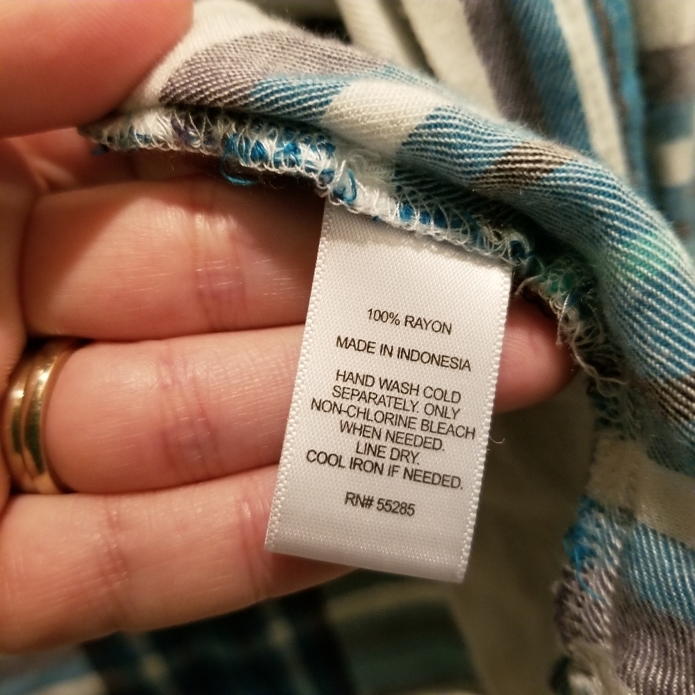 Express button up, collared flannel shirt size small - Picture 2 of 14